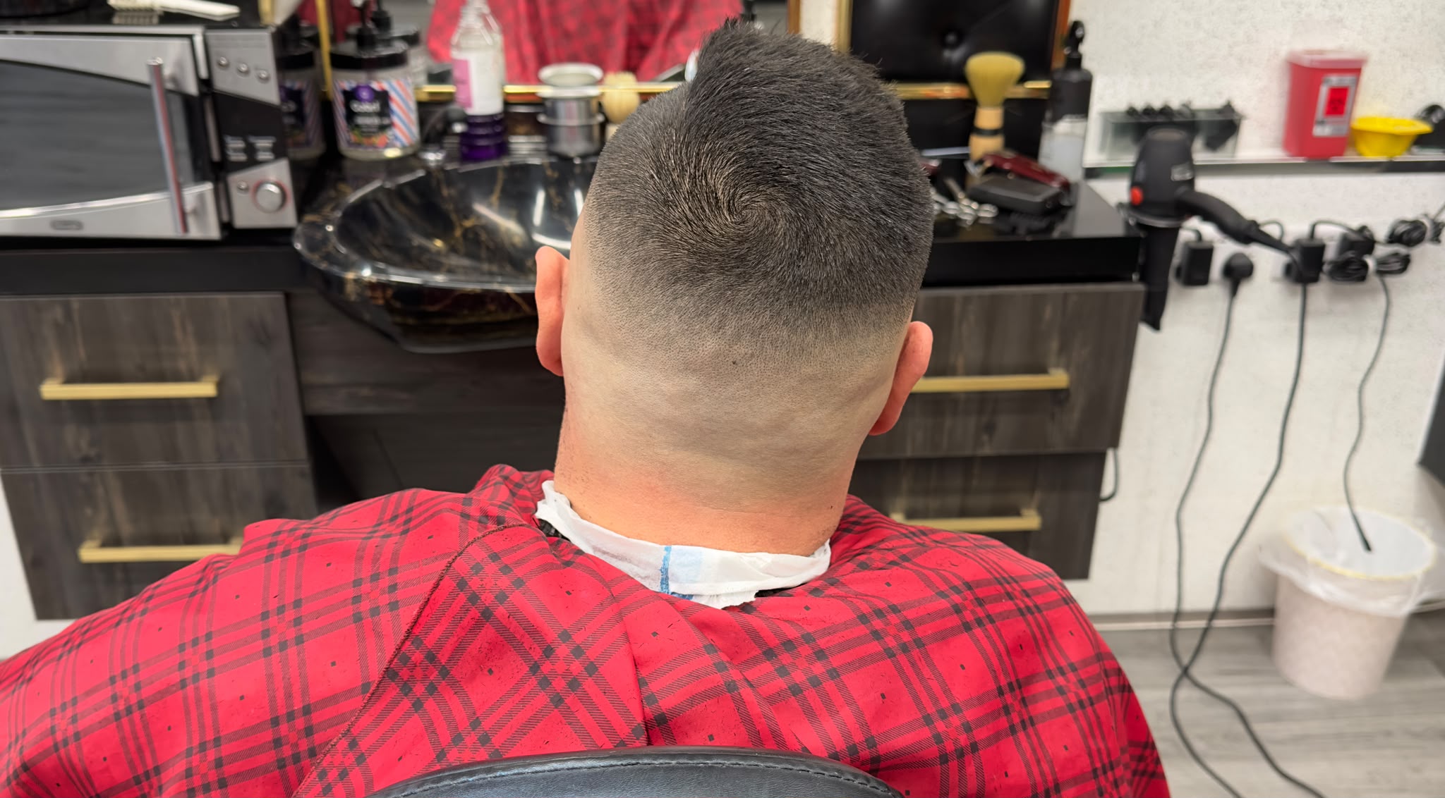New Style Mobile Barber haircut 7
