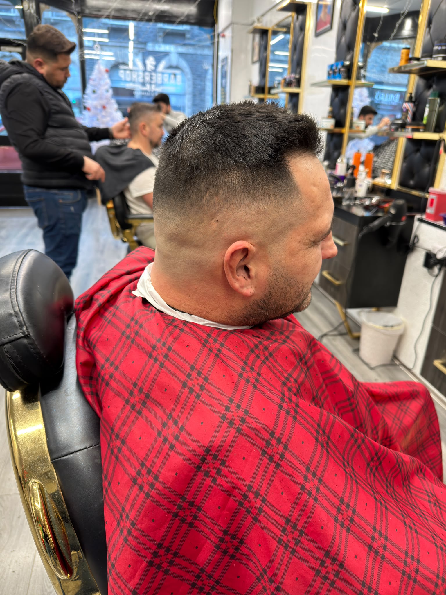 New Style Mobile Barber haircut 8
