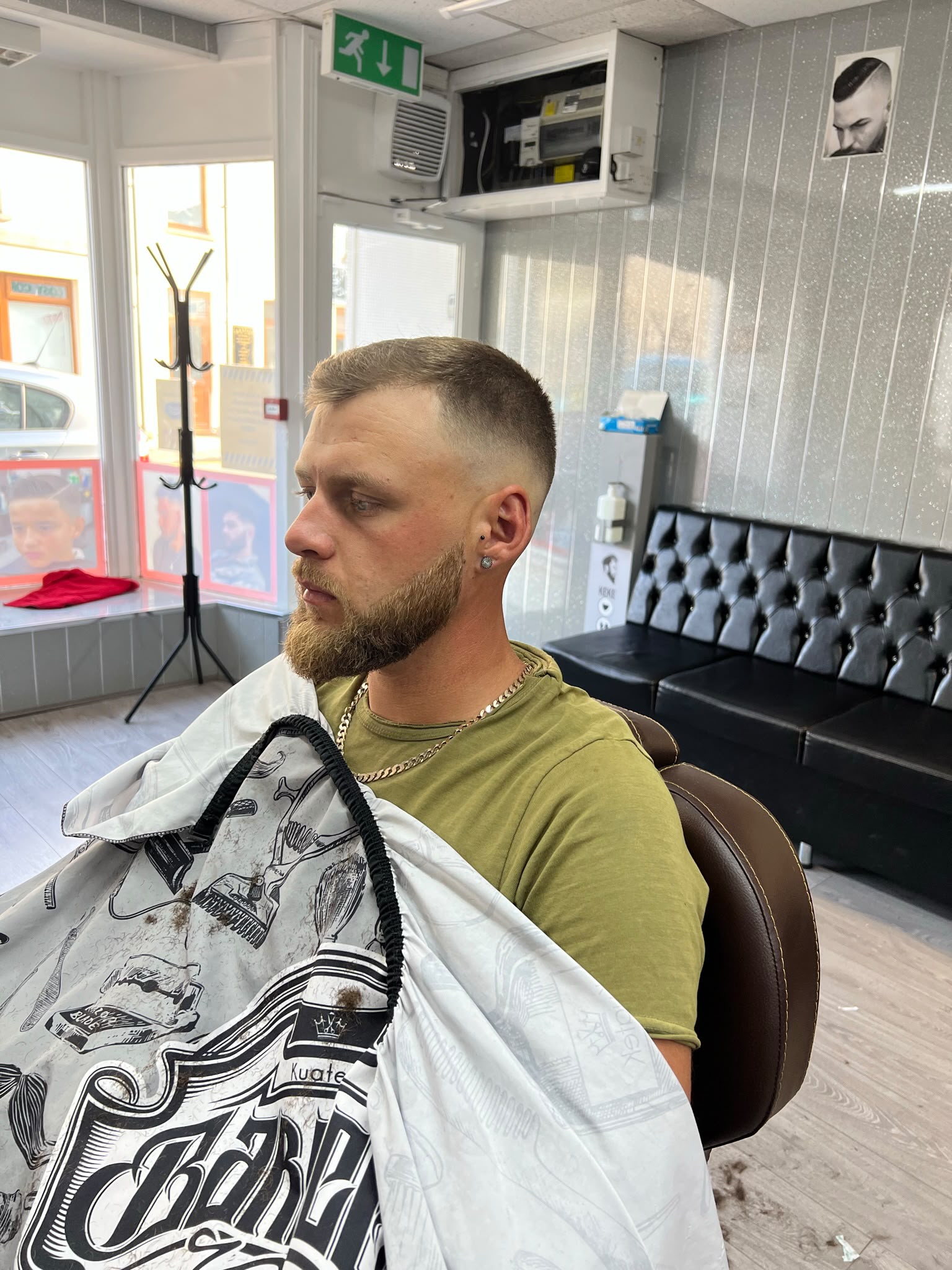New Style Mobile Barber haircut 13